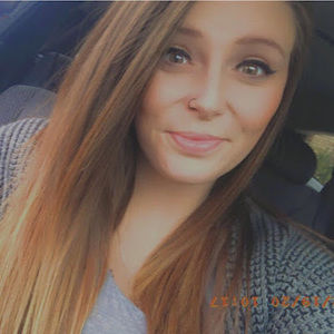 Meet your Posher, Holly